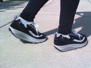 shoes similar to sketchers